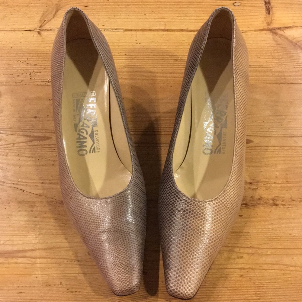 Ferragamo Snakeskin Pumps - Picture 5 of 8